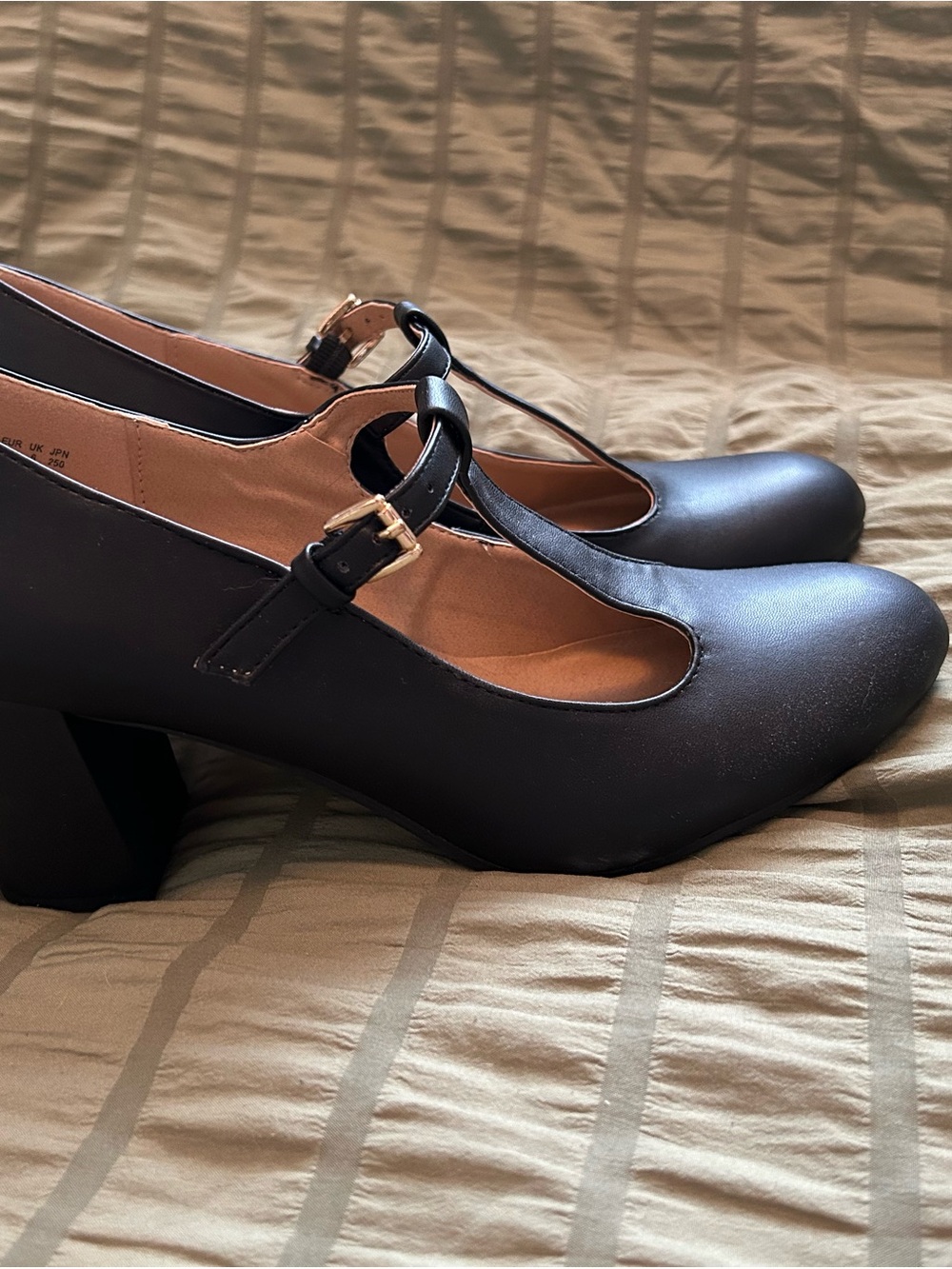 Dream Pairs Black Mary Jane Block Heel Pumps